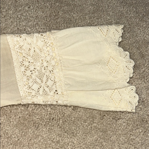 Free People Cream Lace Blouse size LARGE - Picture 3 of 4